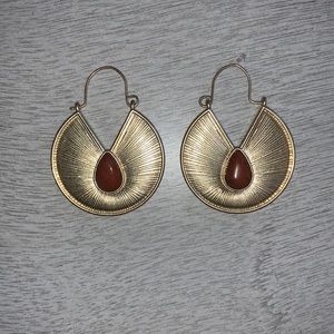 Universal Threads Goldtone Statement Earrings w/ Faux Stone Bezel. 1.75in drop.